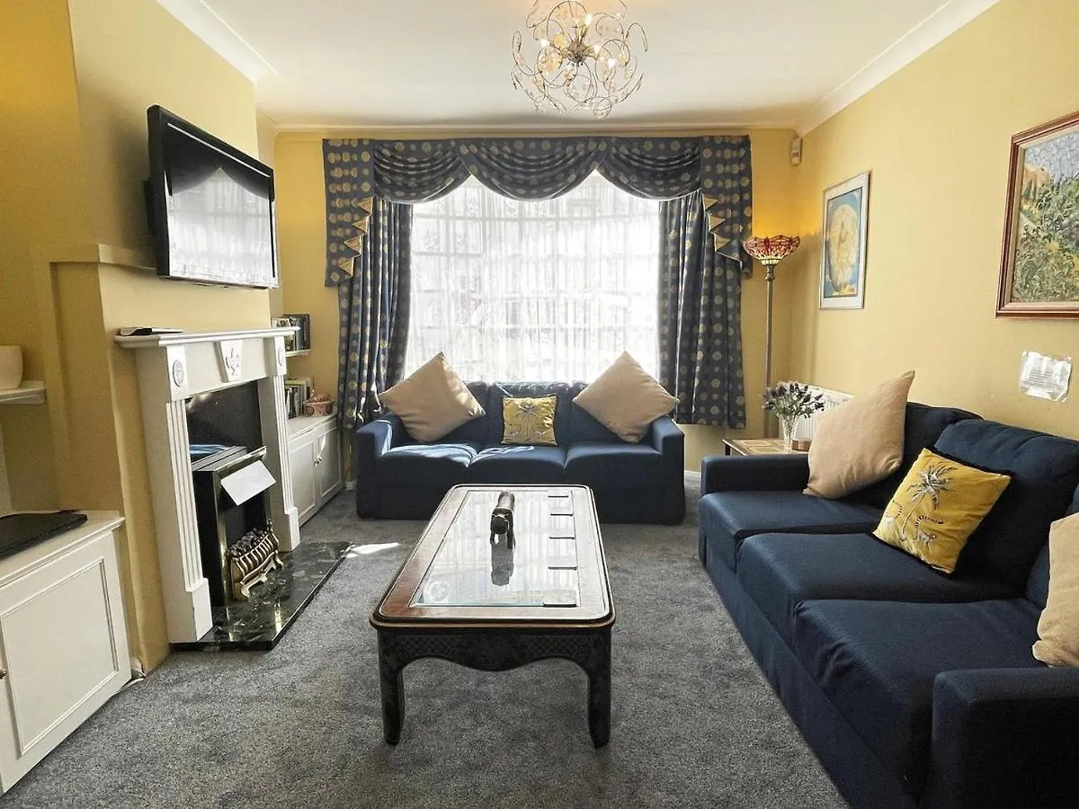 ברייטון Dragonfly Cottage By Crown Gardens Holiday Homes